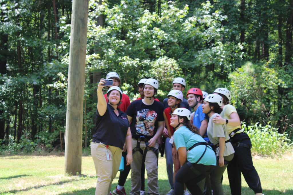 shelton challenge students at low ropes course