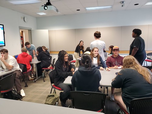 CLDP students working collaboratively
